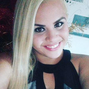 Meet your Posher, Gabriela